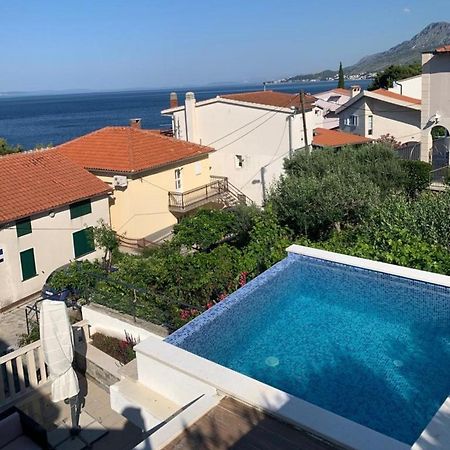 Apartments With Pool Vrdoljak Оміш Екстер'єр фото
